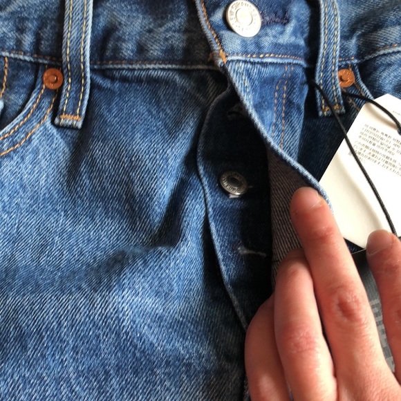 Levi’s deconstructed mini skirt - Picture 4 of 8